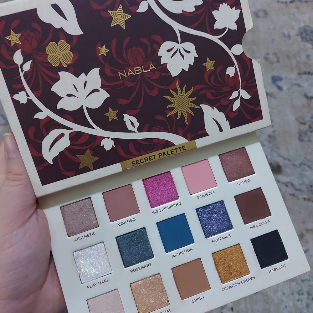 Nabla Secret Palette - Vibrant Eyeshadow Collection